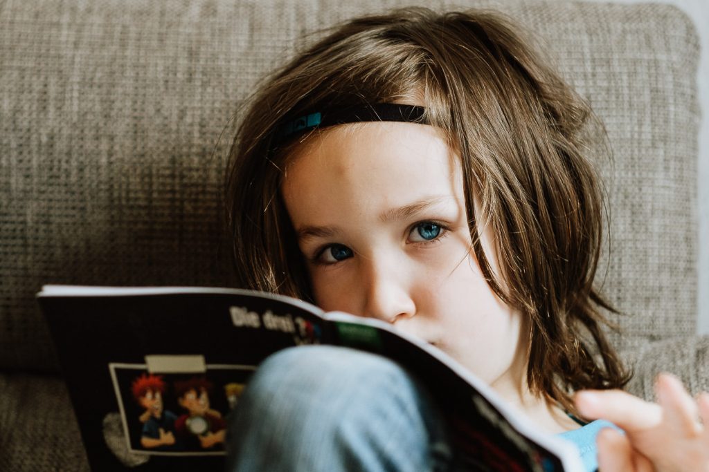 Kinderportrait eines Jungen Familienfotograf Düssedlorf